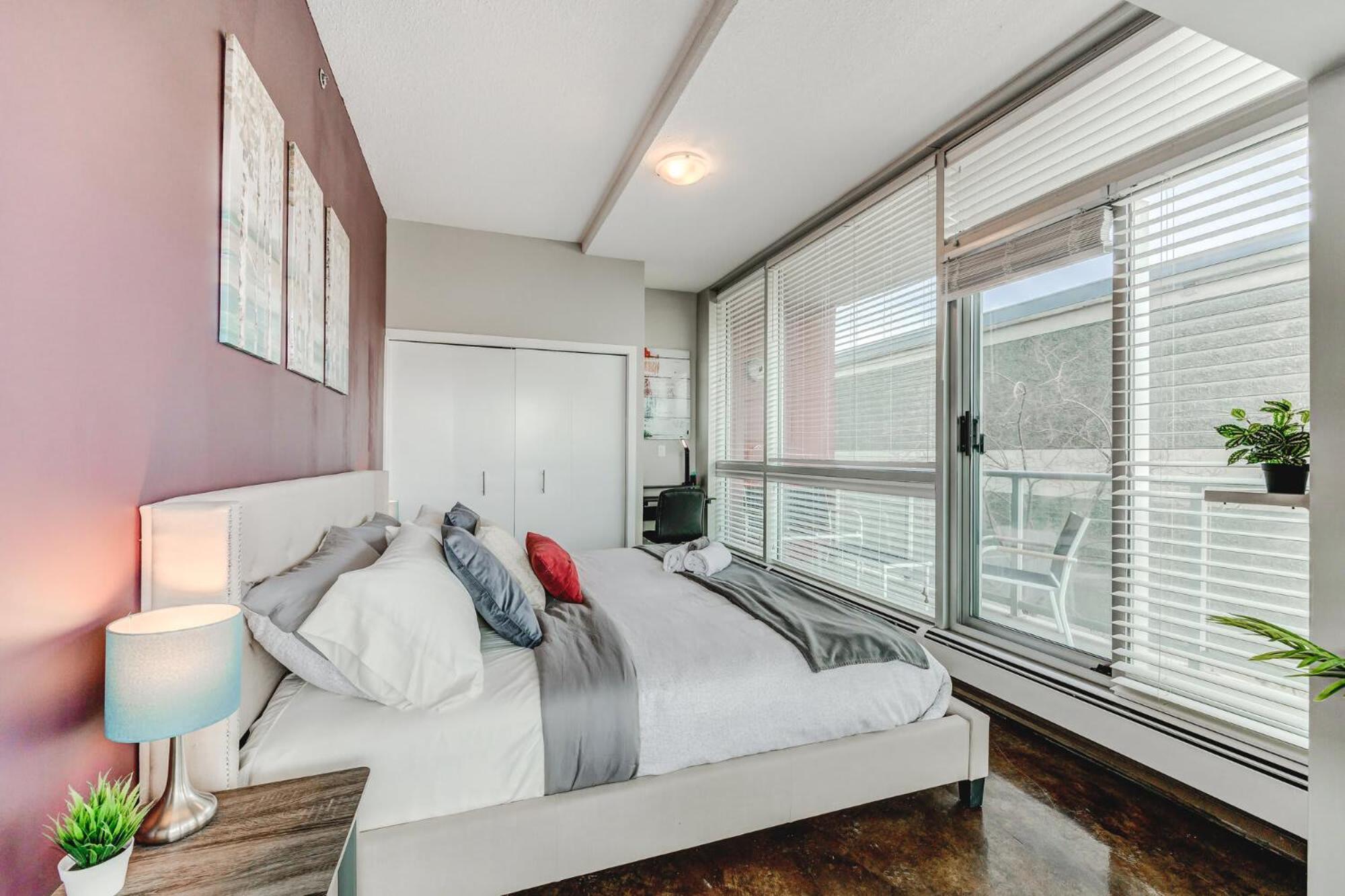 Hébergement de vacances Upscale 2br - King Bed - Stunning Views Calgary